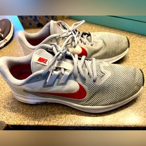 Nike Downshifter 9 'Wolf Grey Red' AQ7481-006